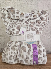 Primark Women Fluffy Leopard Animal Print Fleece Pyjama Set